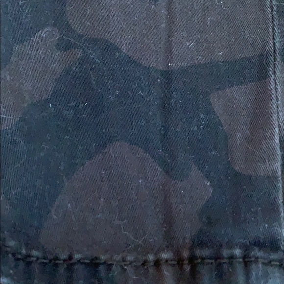 True Religion size 25 camo skinny jeans - Picture 2 of 5